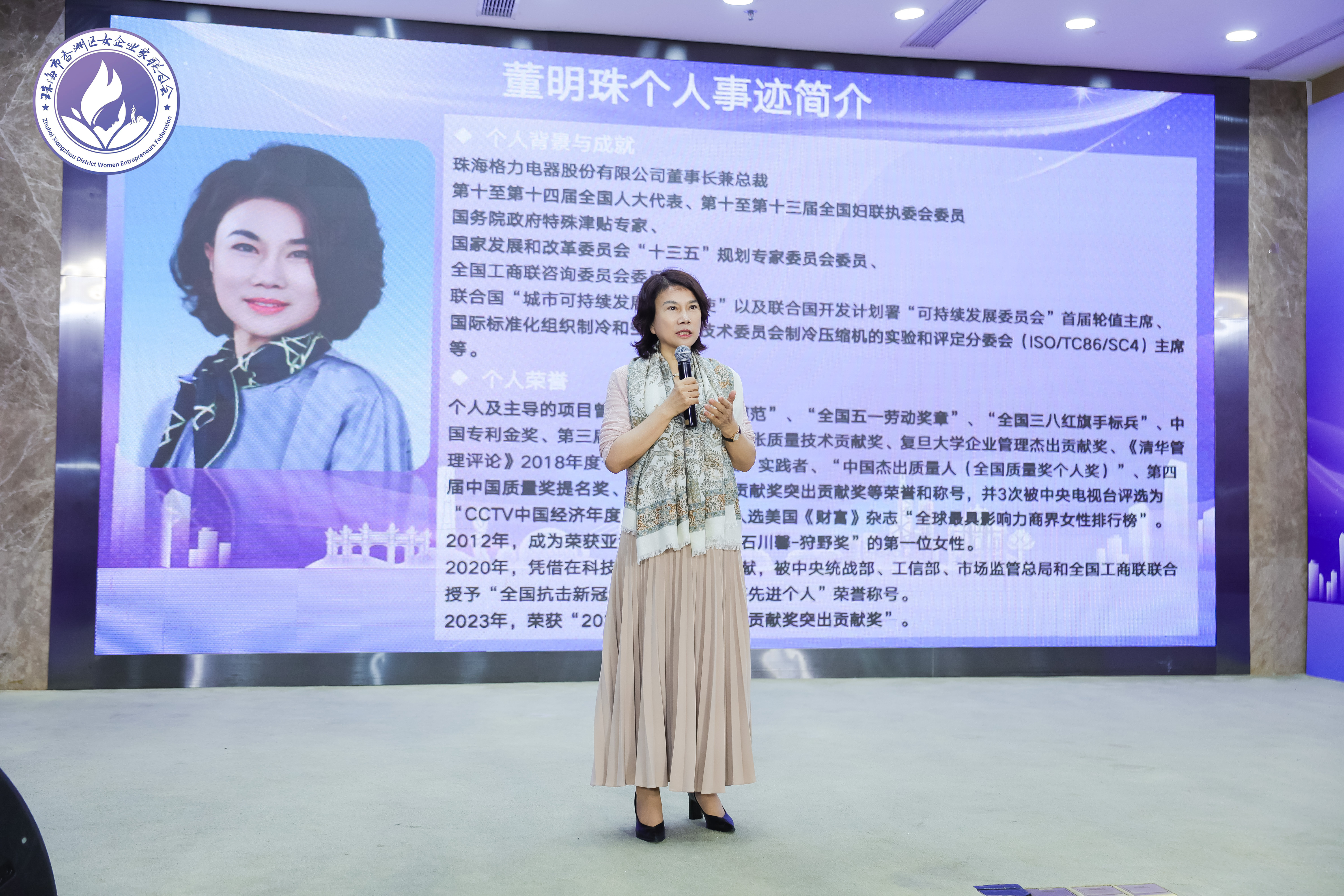 6a9a2cb6ec2076bdd416ecba241b45c.jpg