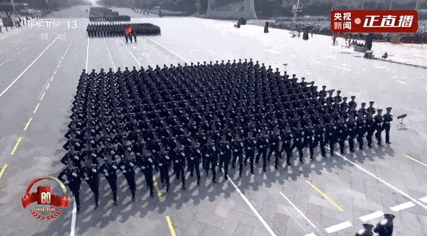 1766040392423423.gif 7.gif